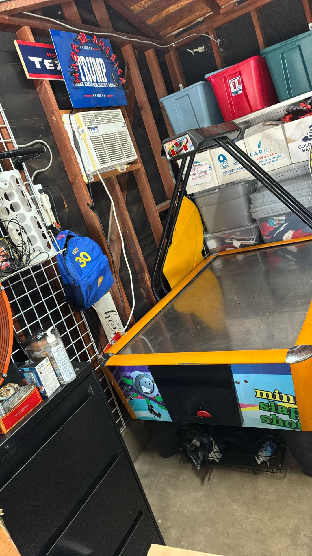 Air Hockey Table