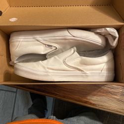 White Slip On Vans Size 9.5