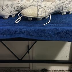 Size 11 Puma FTR 7 Soccer Cleats