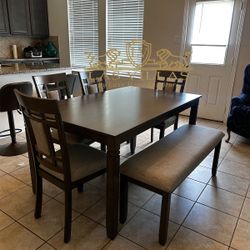 Dining Room Set 