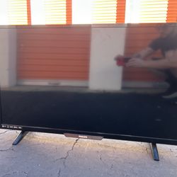 Philips 40” LED TV w/ Remote – Works Great