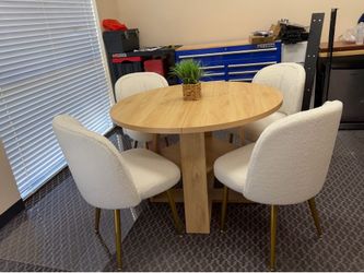 Brand New Round Dining Table & 4 Chairs