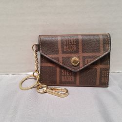 Steve Madden Bifold Wallet w/Keyring & Clasp