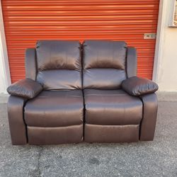 Brown Loveseat Recliner (FREE DELIVERY!!!)