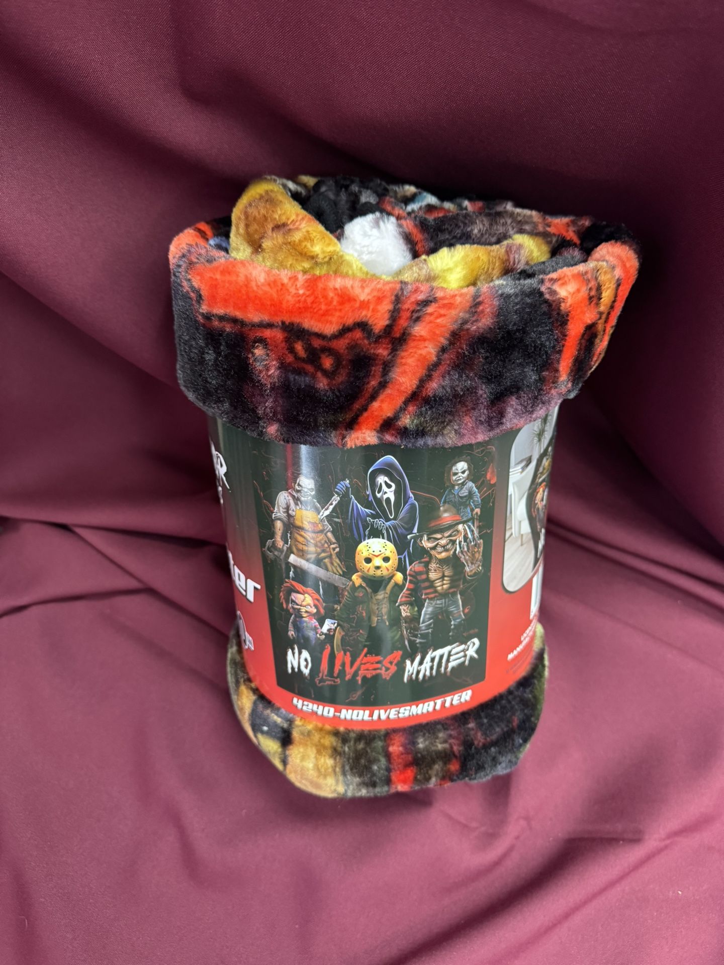 No Lives Matter Throw