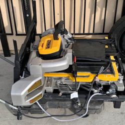 Dewalt 10in Tile Saw With Stand 