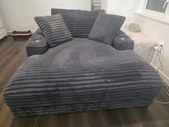 Plush Charcoal Grande Chaise