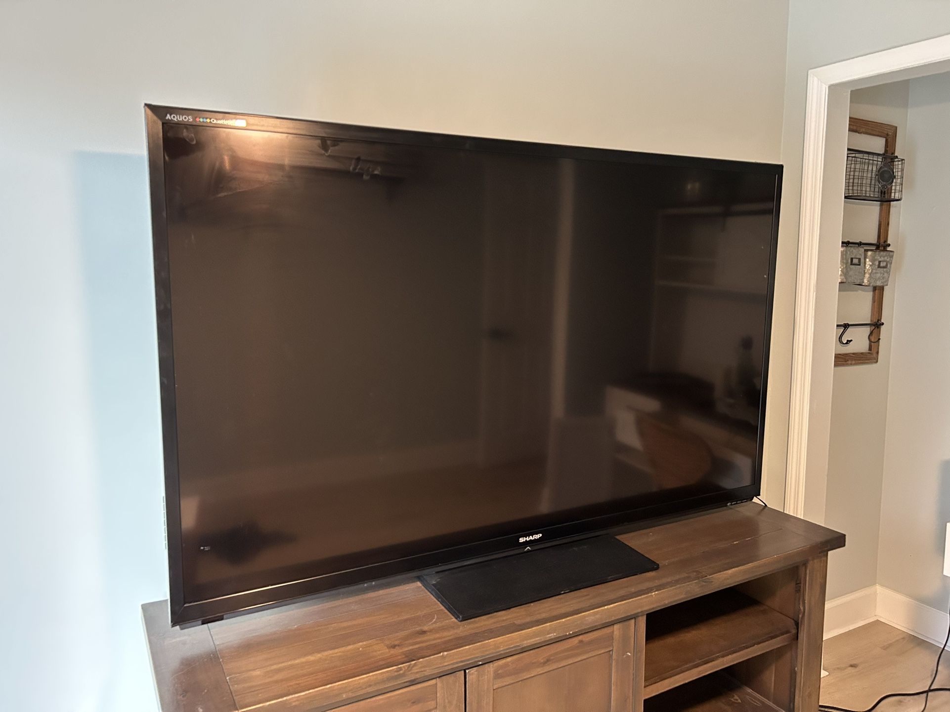 Sharpw AQUOS Quattron 3D TB