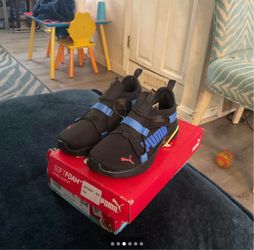 toddler pumas 12c 15.00