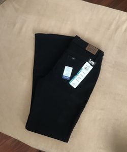 Lee Women’s Bootcut Mid-Rise Jeans