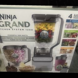 Ninja Grand Kitchen System 1200 Blender 4 Preset Auto-iQ® Programs 170 HALF OFF $85