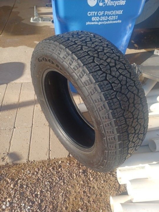 Goodyear 275/60/20