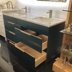 60” Double Sink Bathroom Vanity Solid Wood Quartz Top Ready For Pick Up