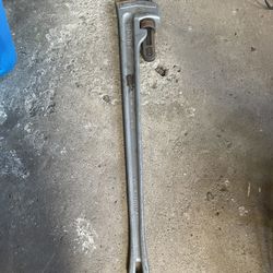 Ridgid 48" Aluminum Pipe Straight Pipe Wrench (new)