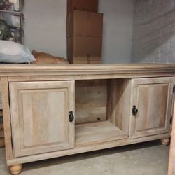 Entertainment center, end table and shelves set
