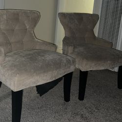 Matching Accent Chairs – Modern Style