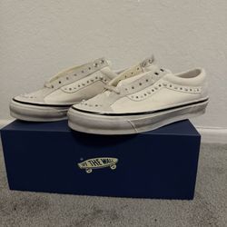 Pearlized Vans 