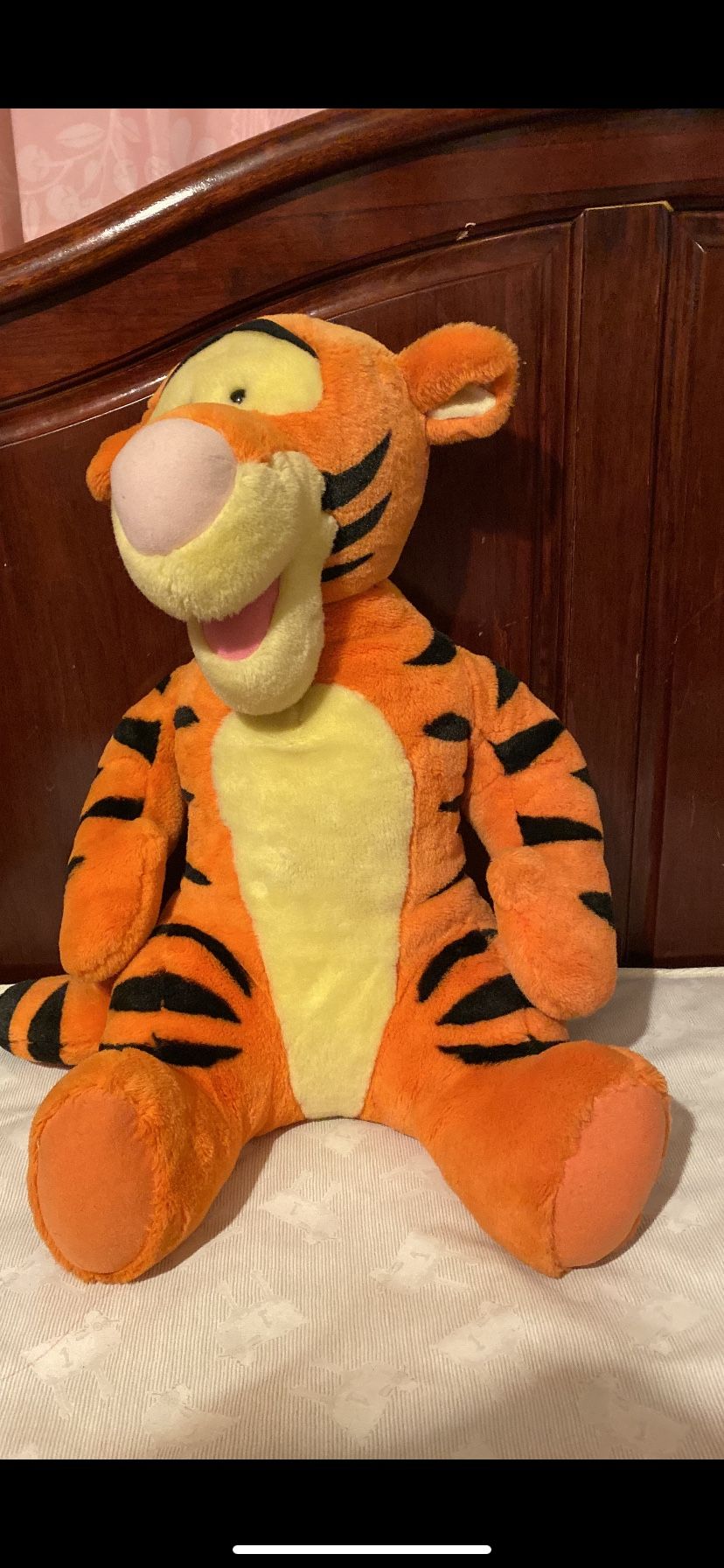 Giant vintage talking tigger