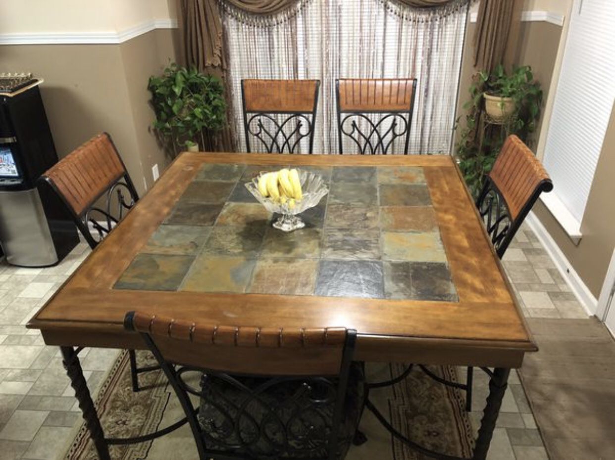 Kitchen Table with chairs