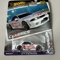 Hot wheels premium skyline R32