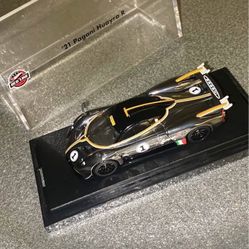 Pagani Huayra R Red Line Club