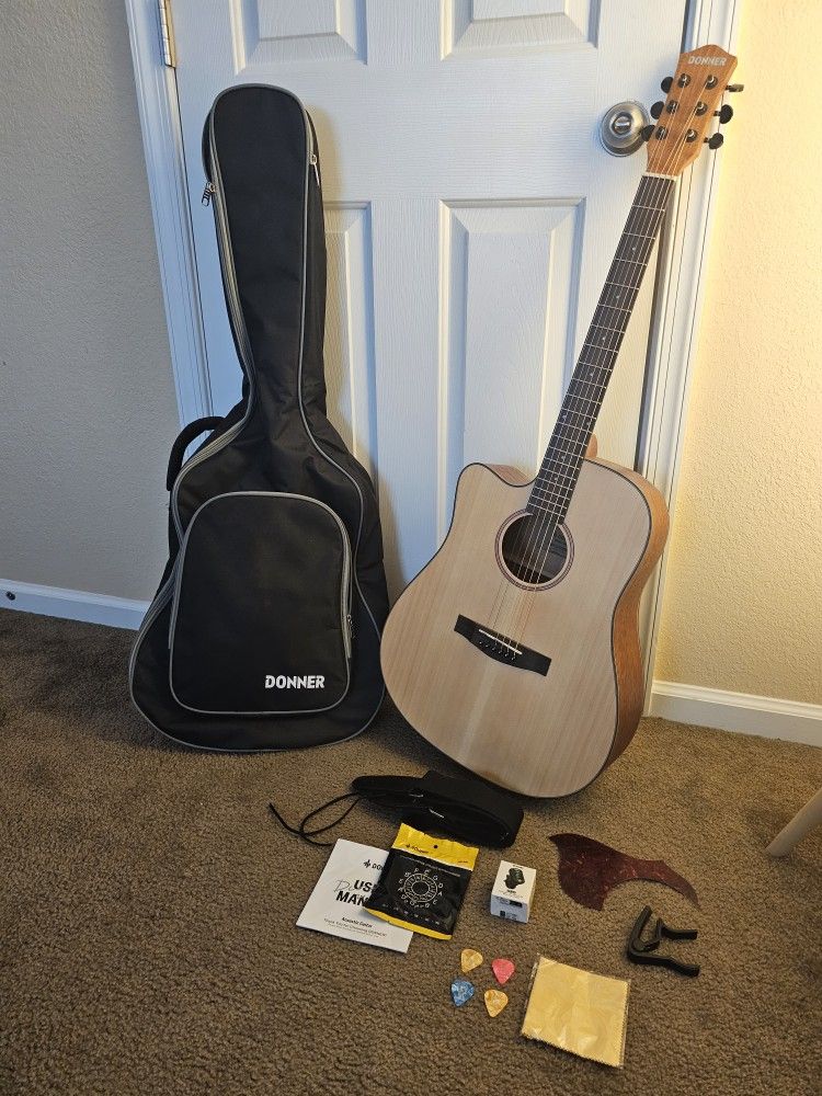 Left-handed Acoustic Guitar