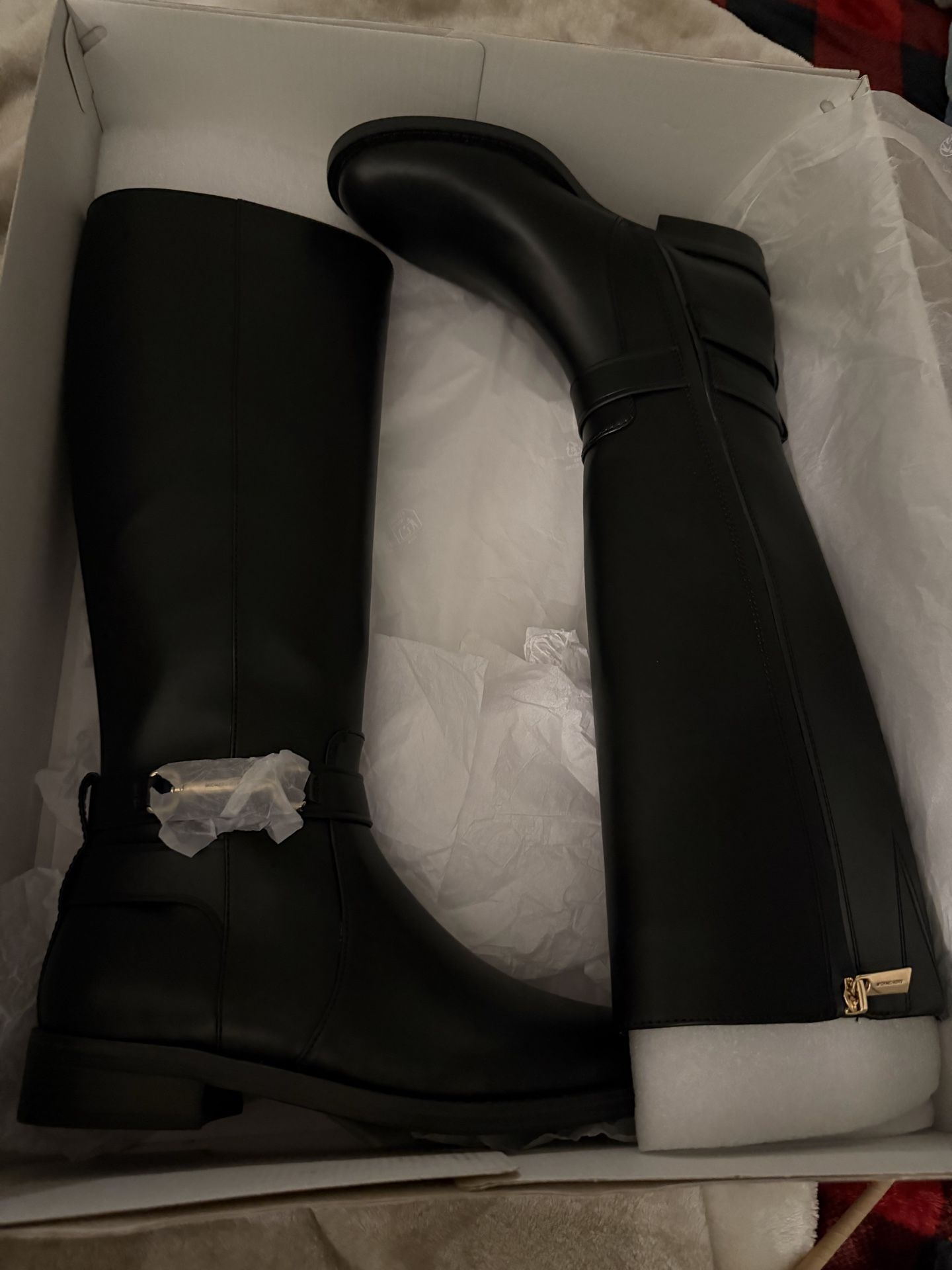 Micheal Kors high boots