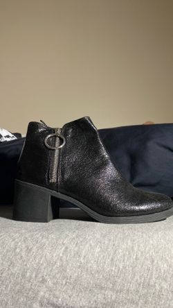 Women’s Black ankle boots from H&M/Divided - Size 8.5