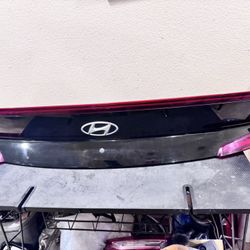 2020 To 2023 HYUNDAI SONATA TAIL LIGHT TRUNK  MOLDING