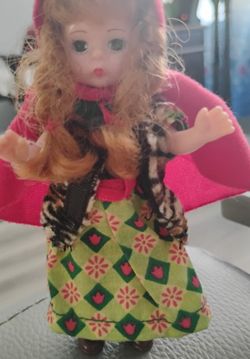 Vintage Madame Alexander Little Red Riding Hood  2002