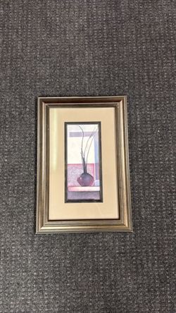 Small Framed Vase Art Print