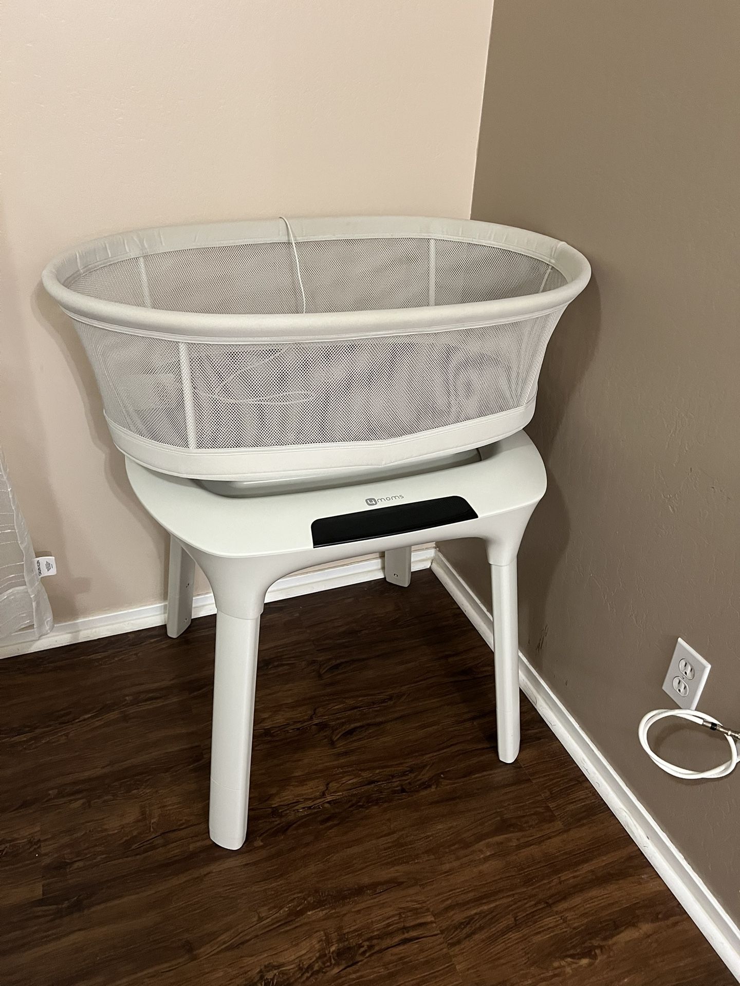 4Moms MamaRoo Sleep Bassinet