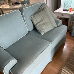 Coastal Sofa & Loveseat  $500 Obo