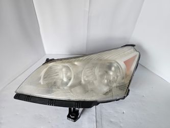 2009-2012 OEM Chevrolet Traverse Halogen Headlight Left Driver Side .