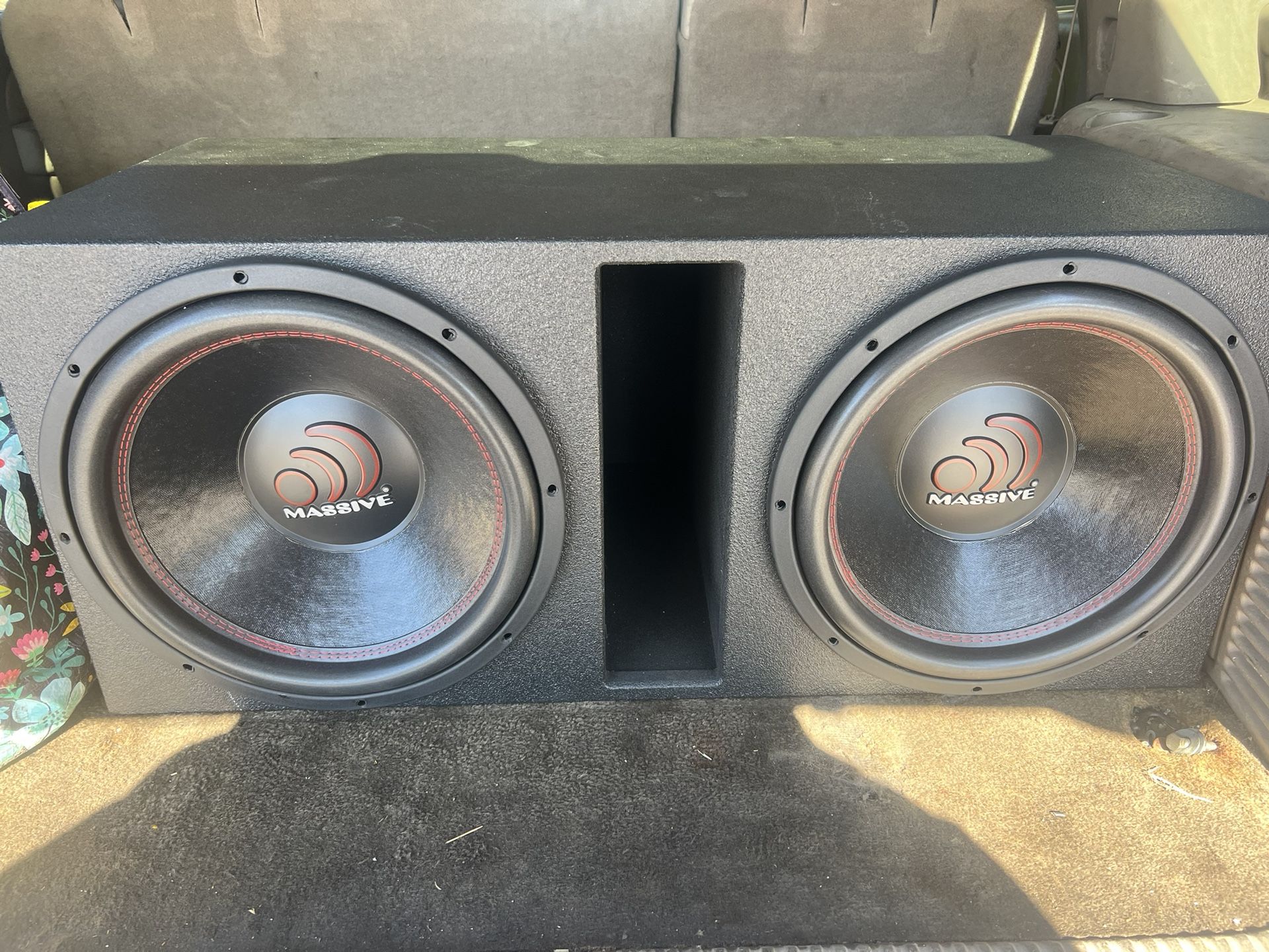 2 15’s Massive With 1500 Rms Massive Edge Amp 
