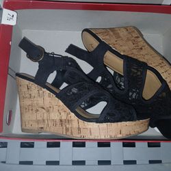 American Eagle Black Wedge Sandals
