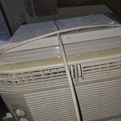 Frigidaire Air Conditioner 