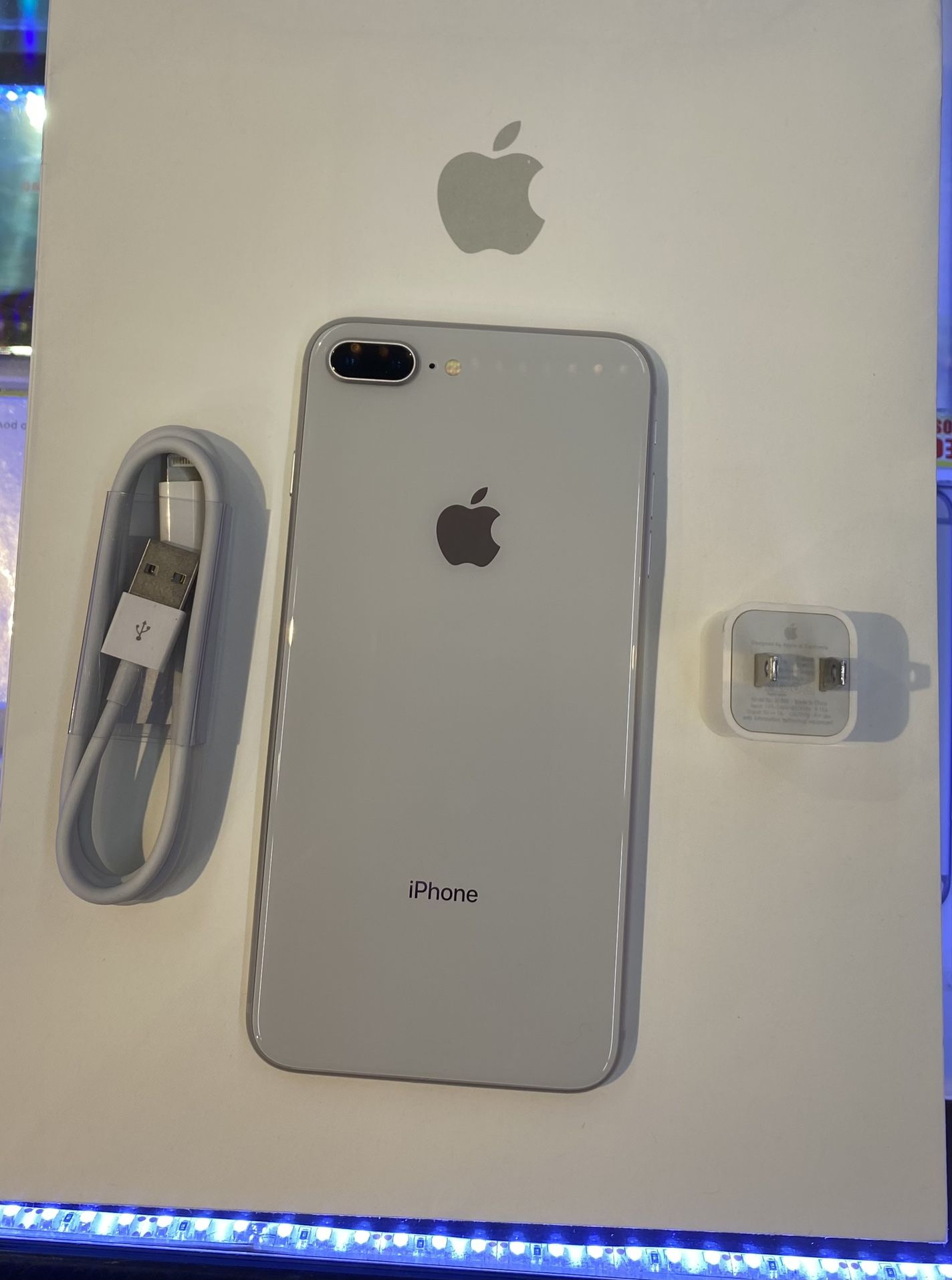 iPhone 8 Plus Unlocked Liberado Desbloqueado