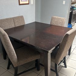 Table Chairs
