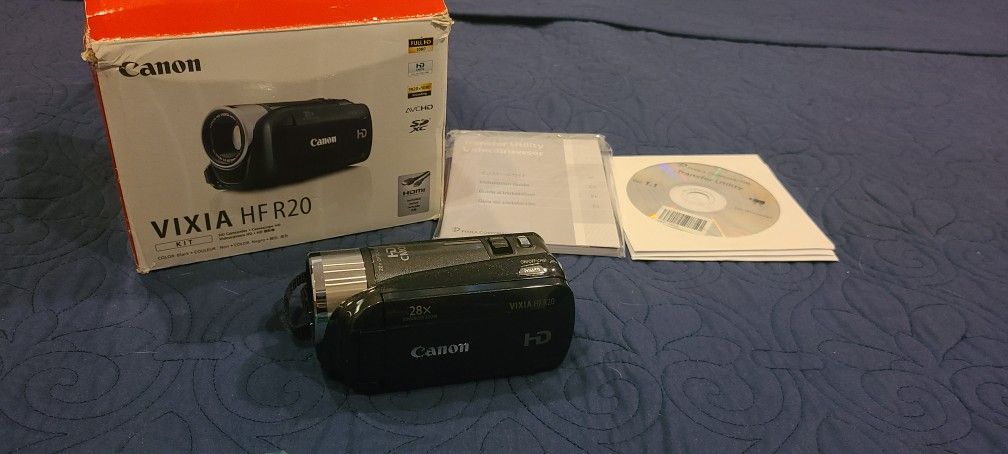 Unused Canon VIXIA HFR20 Camcorder