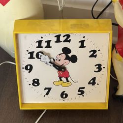 Vintage Mickey Mouse Disney clock