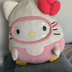 Hello Kitty Squishmallow 
