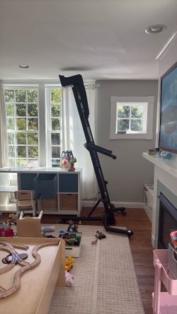 Gym versa climber