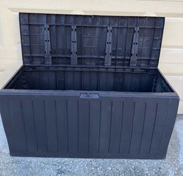 Deck storage box