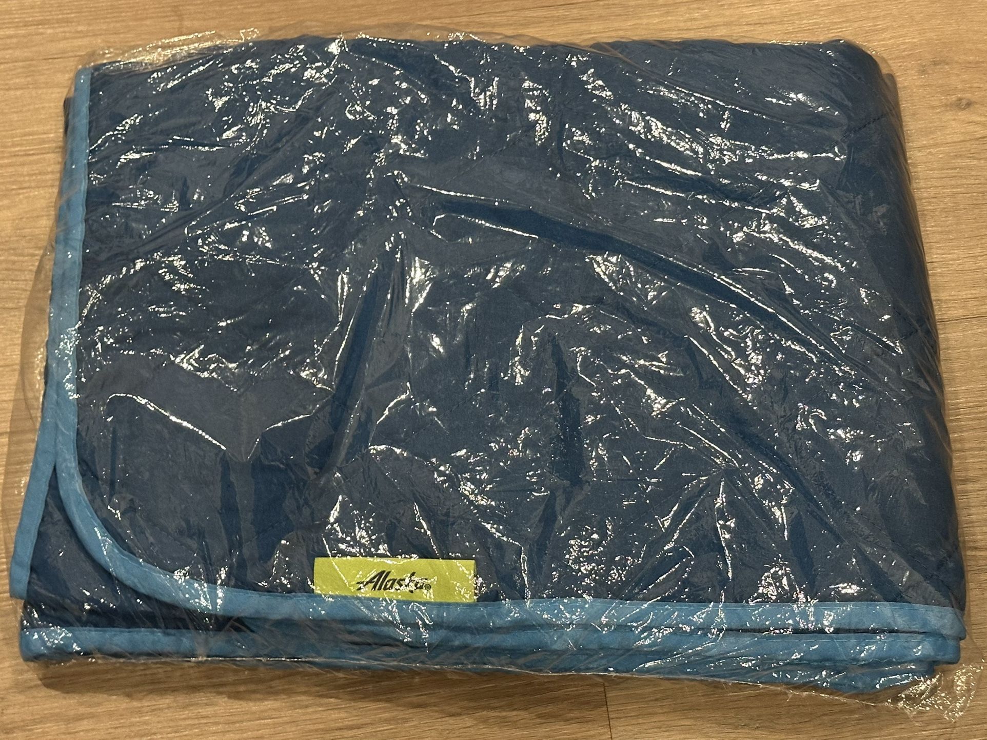 Alaska Airlines First Class Amenity Blue Throw Blanket
