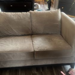 Free Couch 