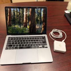 MacBook Pro Laptop M1 Chip