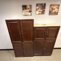 Kitchen cabinets 