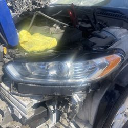 2016 Fusion Left Head Light