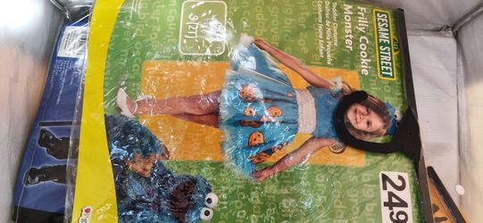 Costume